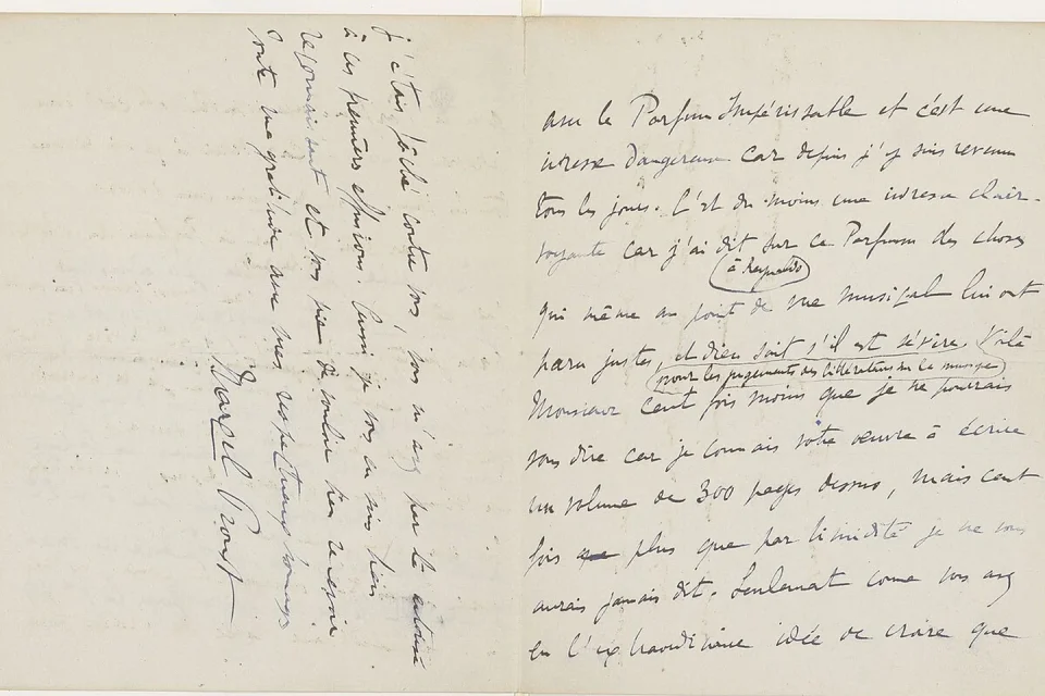 Manuscritos, cartas y cuadernos de un archivo literario examinados en una biblioteca